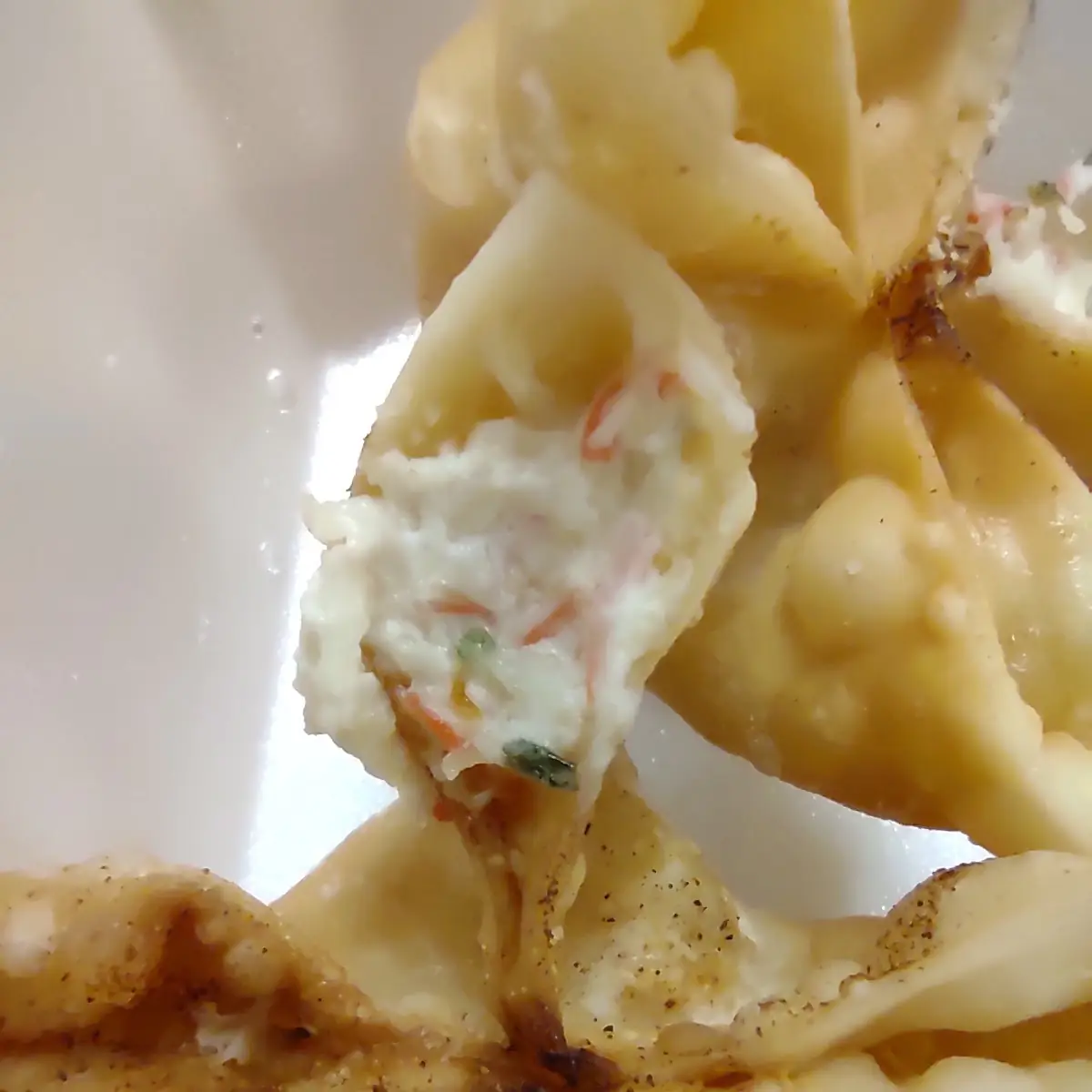 A3 - Crab Rangoon 6 pcs