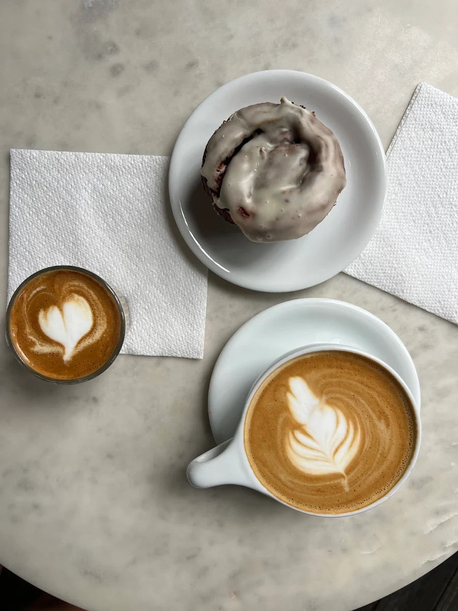 Cinnamon Bun Cortado