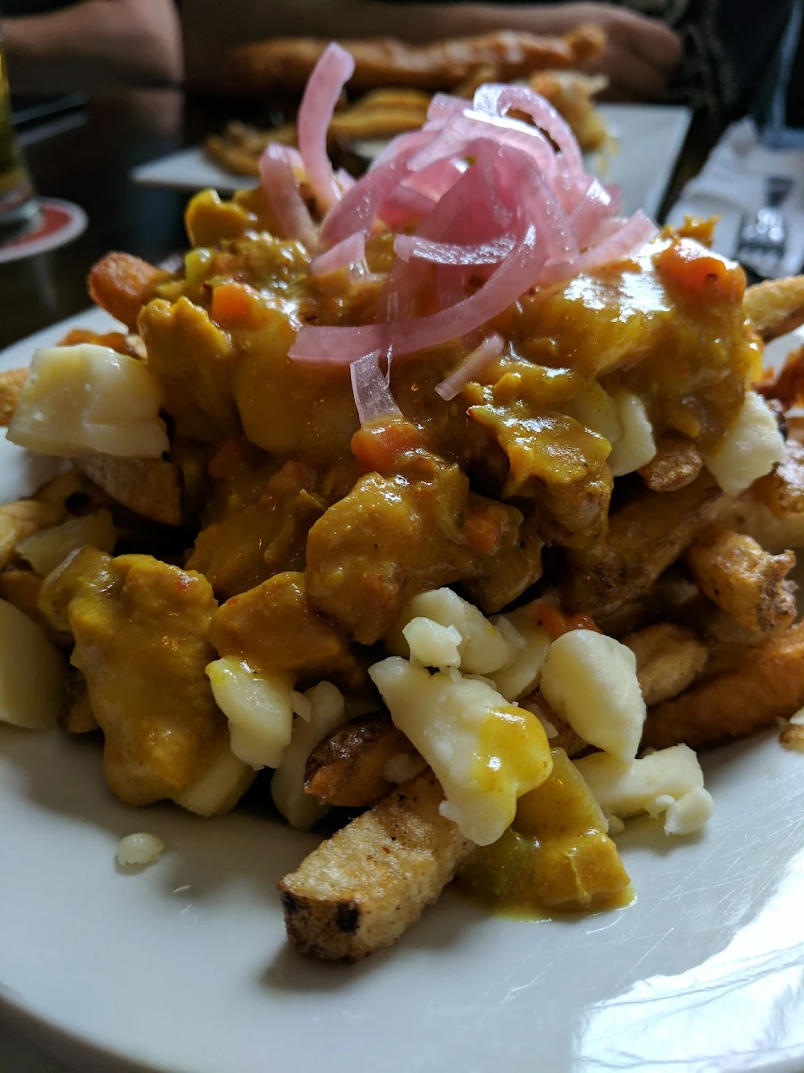 Chicken Curry Poutine