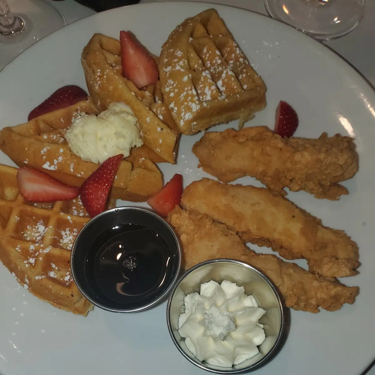 Bella Chicken & Waffles