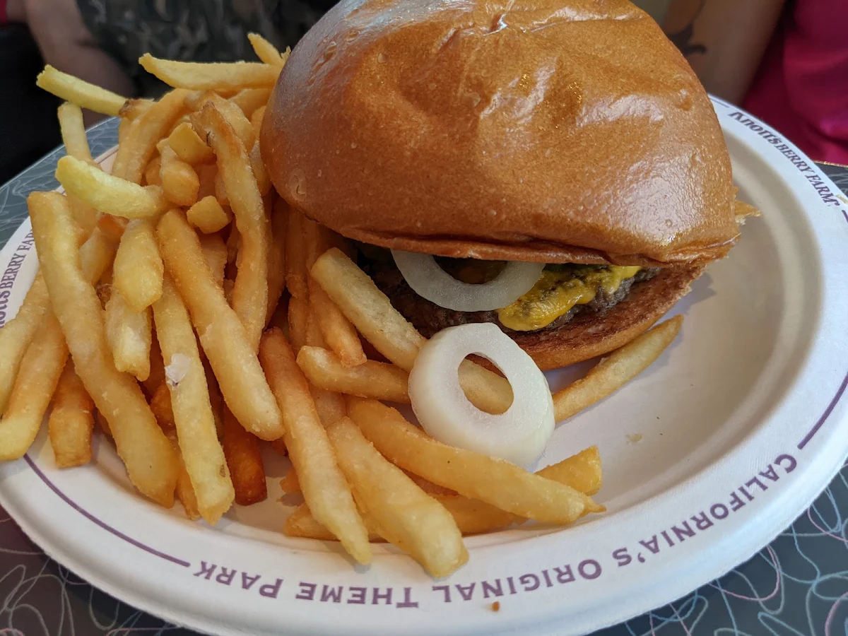 Cheeseburger Basket