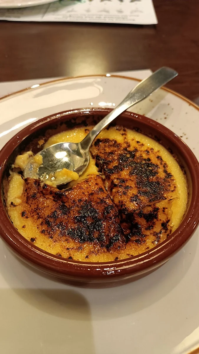 Creme Bruler, Casa Grecque