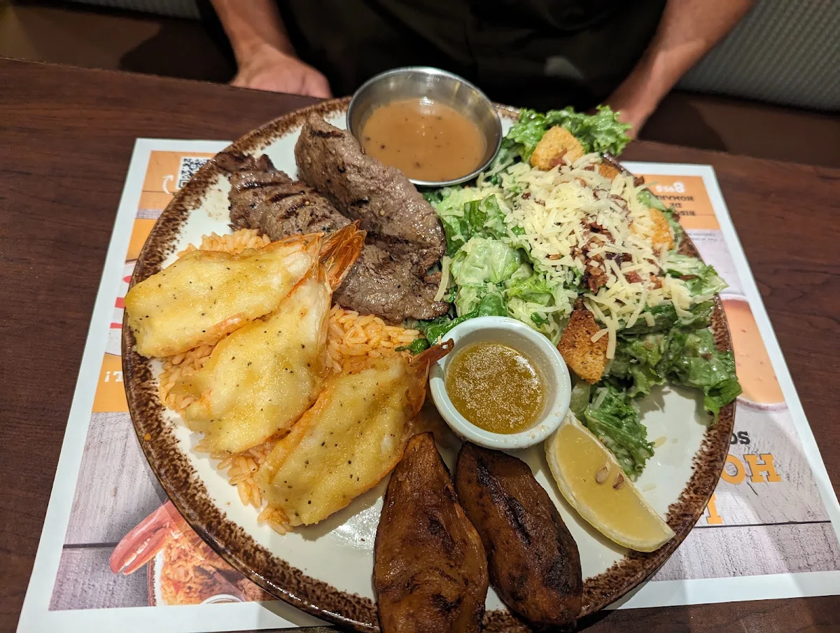Steak Casa Avec Crevettes Papillon, Casa Grecque