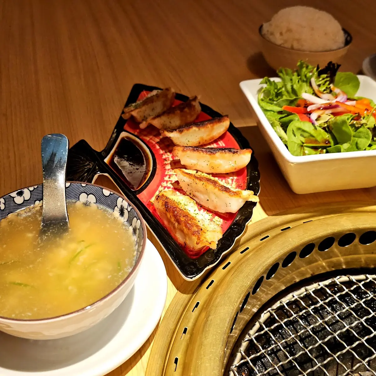 Gyōza Beef Soup Salad