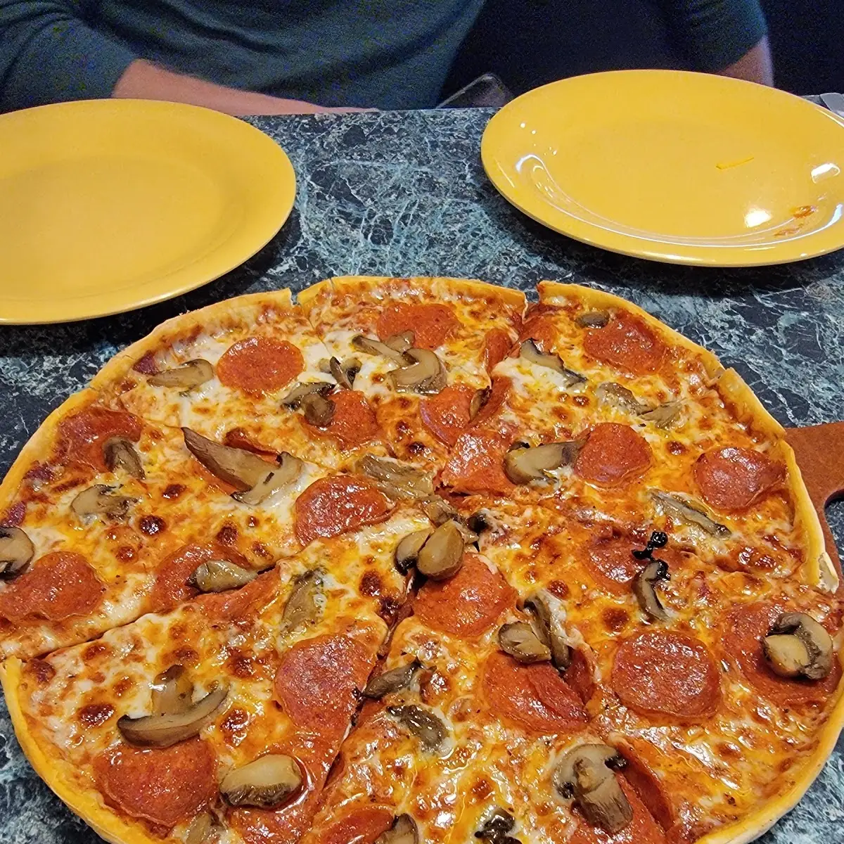 Mushrooms Pepperoni Pizza