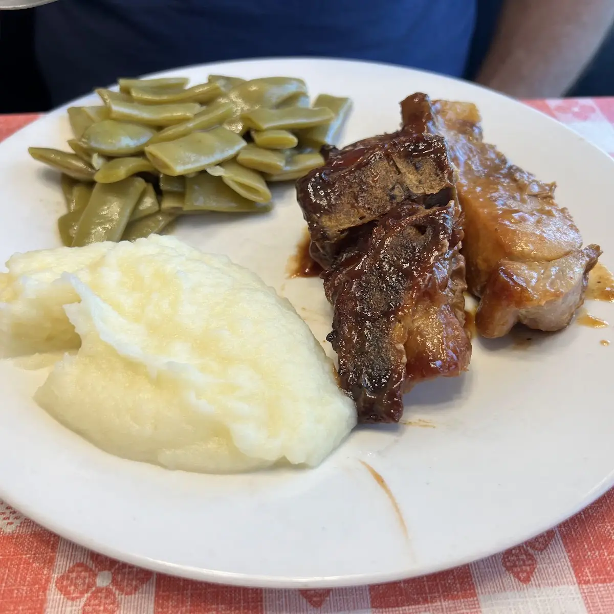 BBQ Ribs Mashed Taters Green Beans
