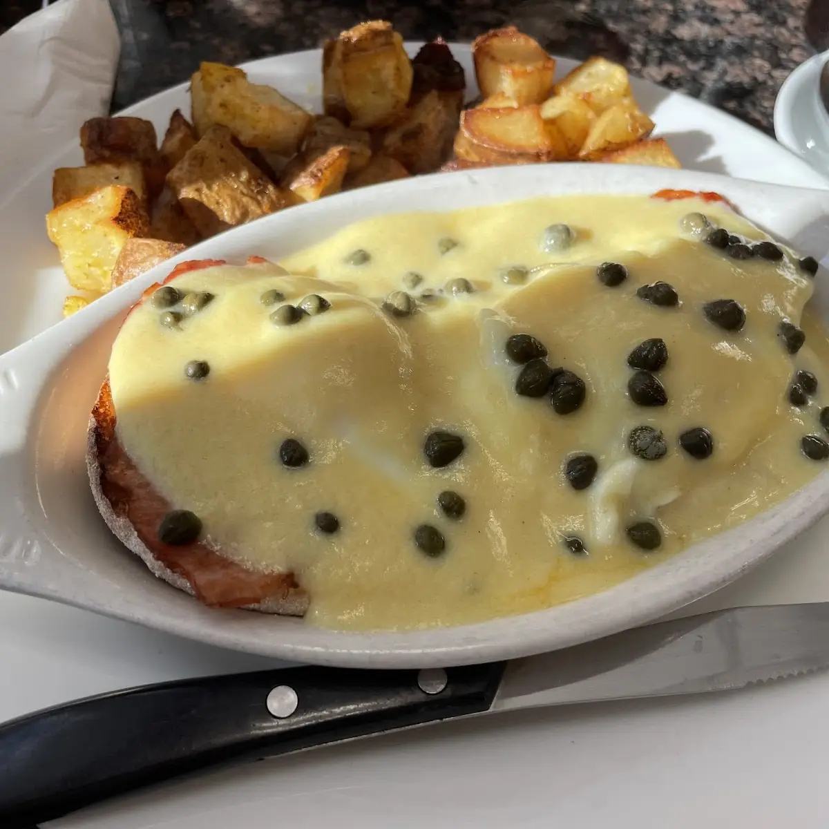 Eggs Benedict
