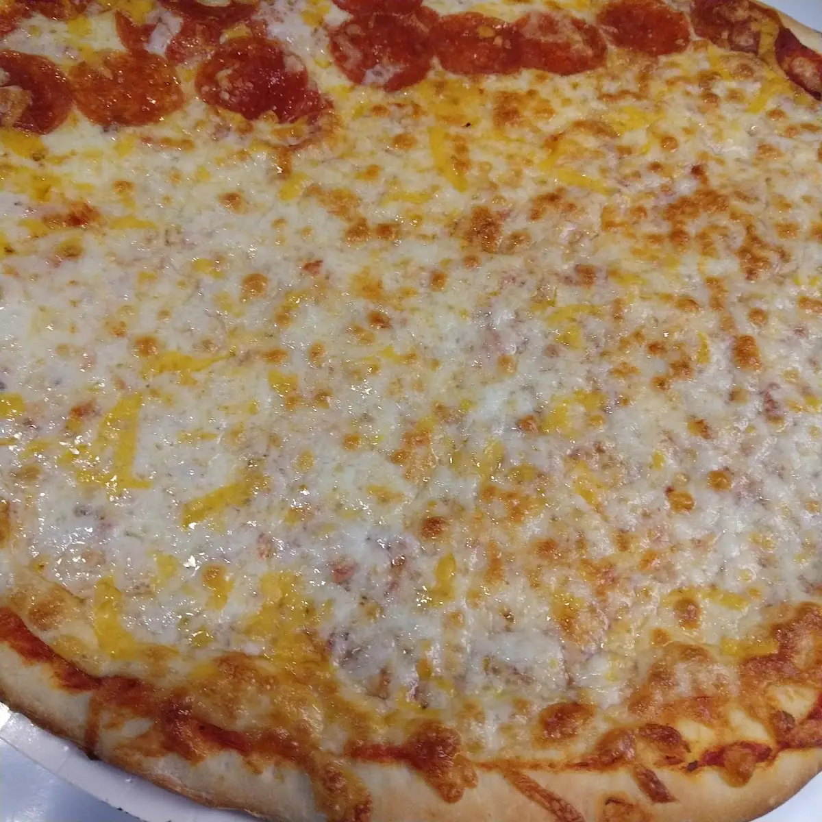 Half & Half Cheese & Pepperoni Pizza