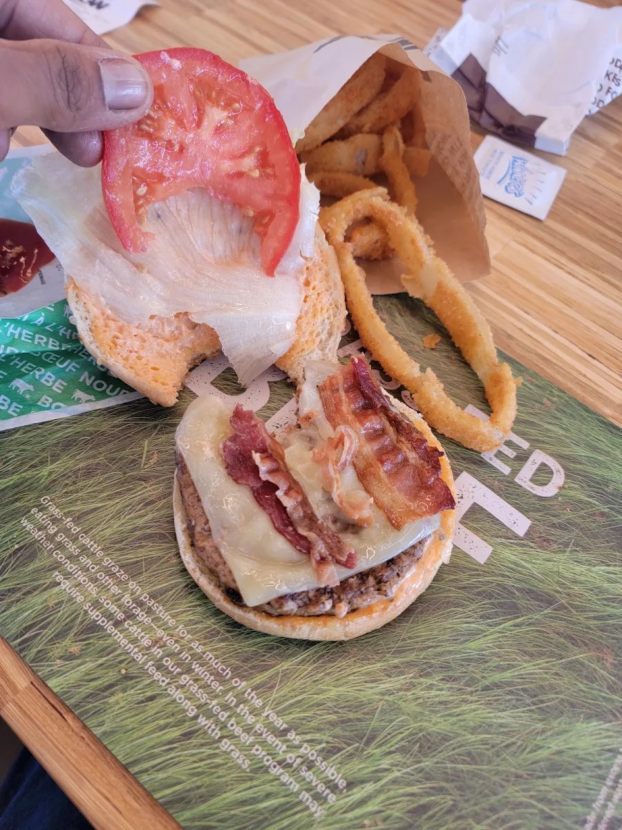 Mozza Burger