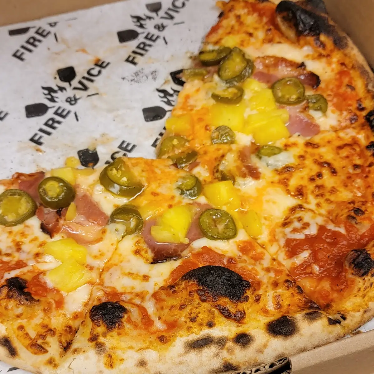 Spicy Hawaiian Pizza