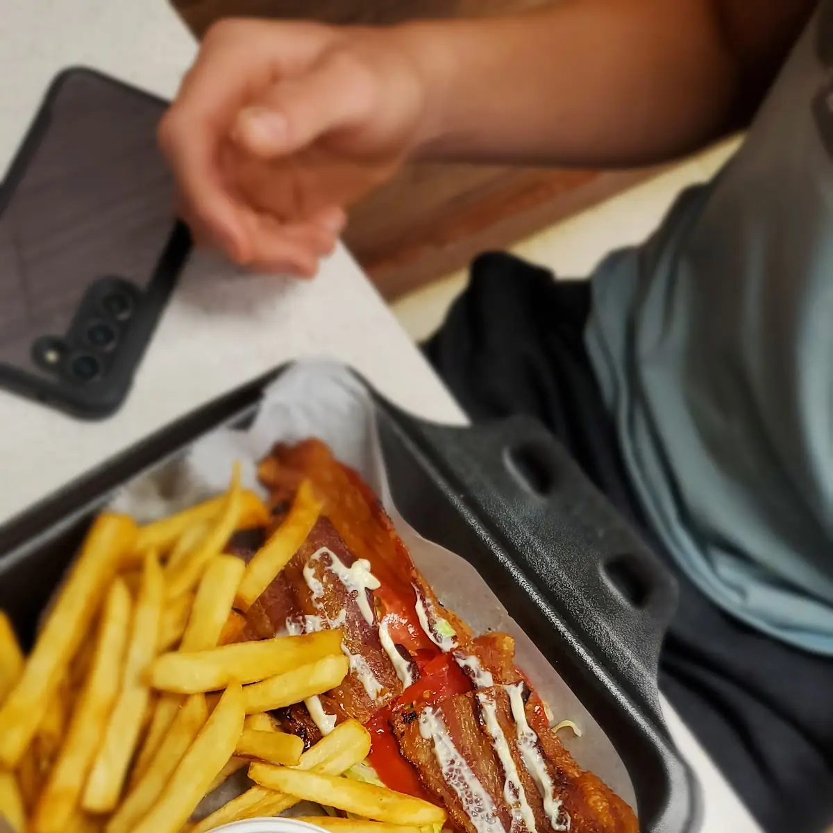 blt Sandwich with Fries