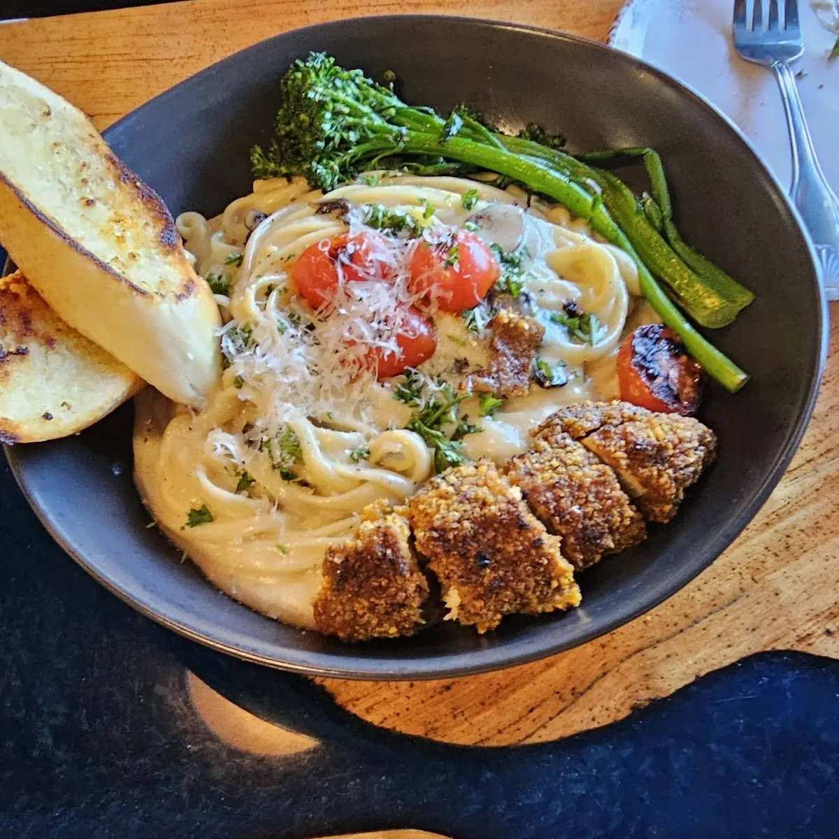 Fettuccine Alfredo
