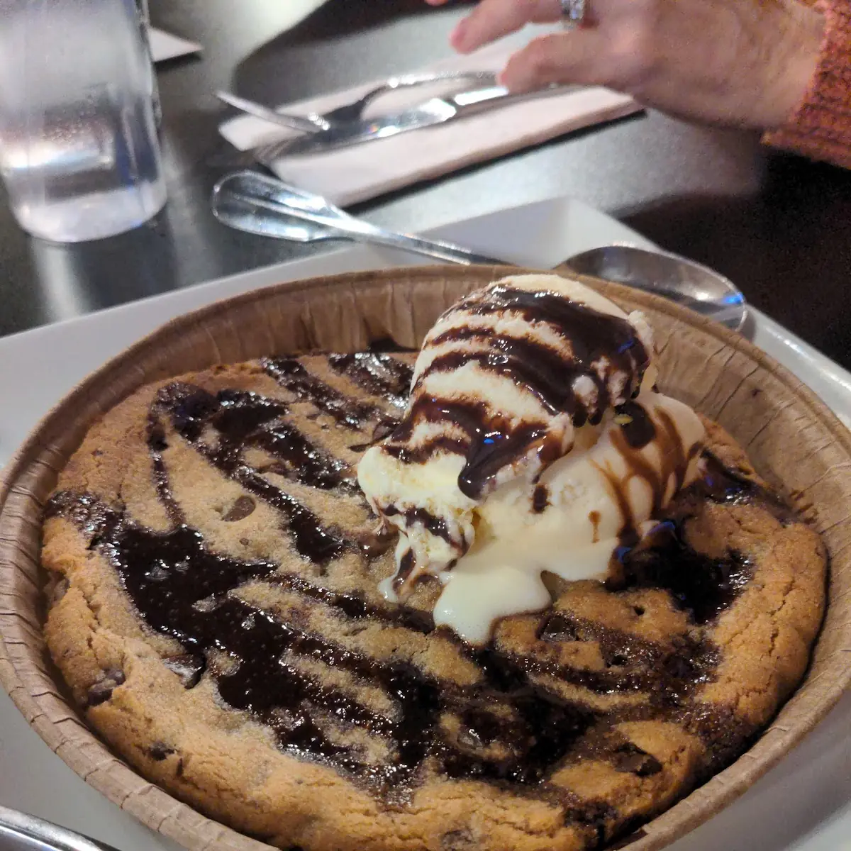 Hot Chocolate Chip Cookie with Icecream