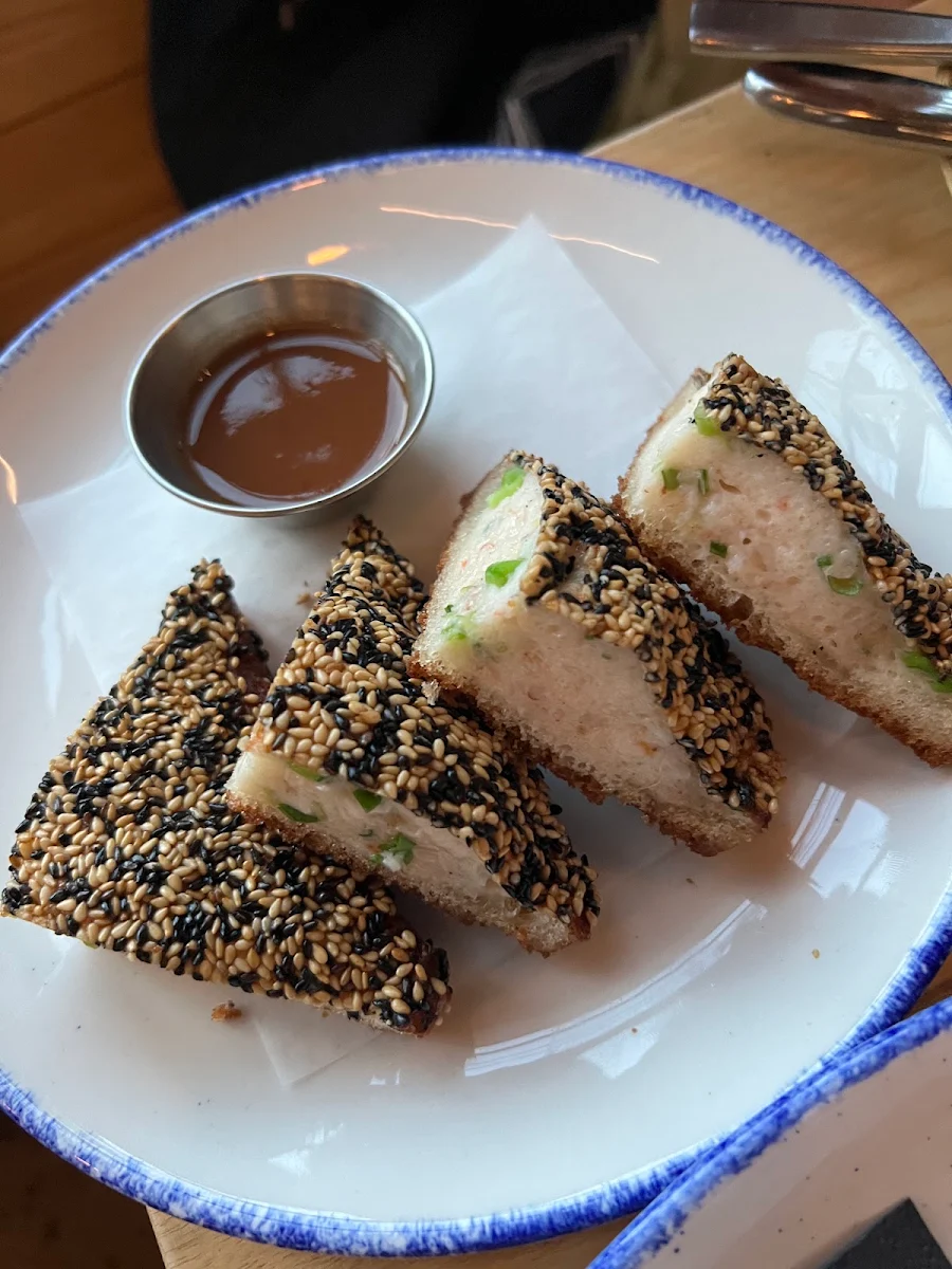 Shrimp Toast, Avling