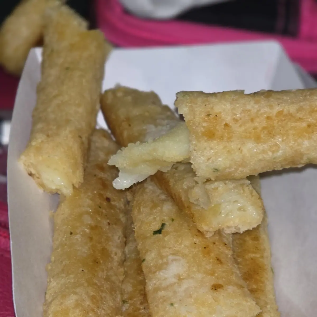 Cheese Sticks 6 with Sauce