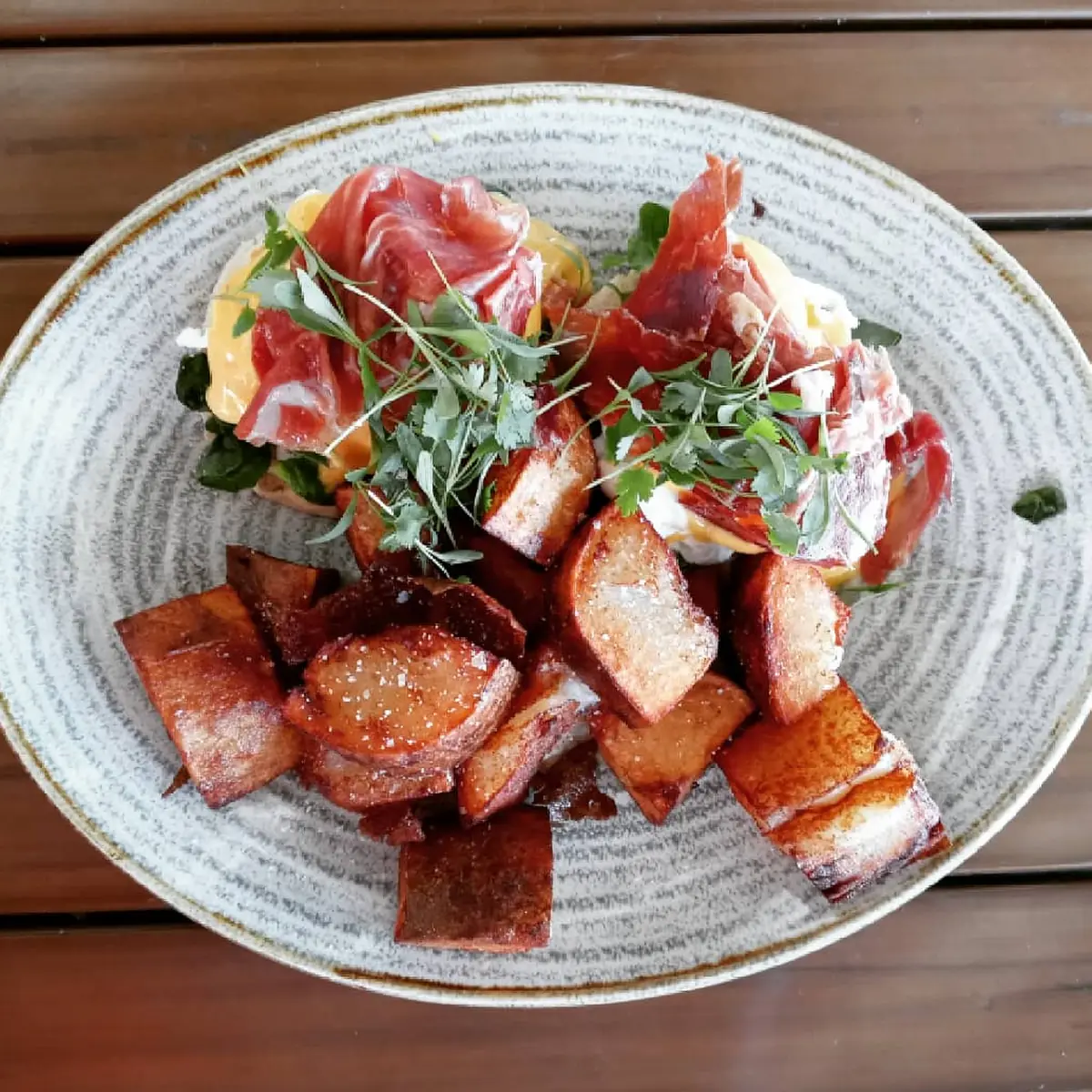 Eggs Benedict