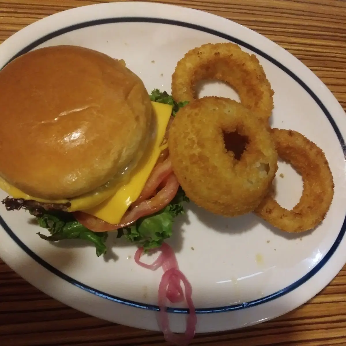 Cheeseburger & Onions Rings