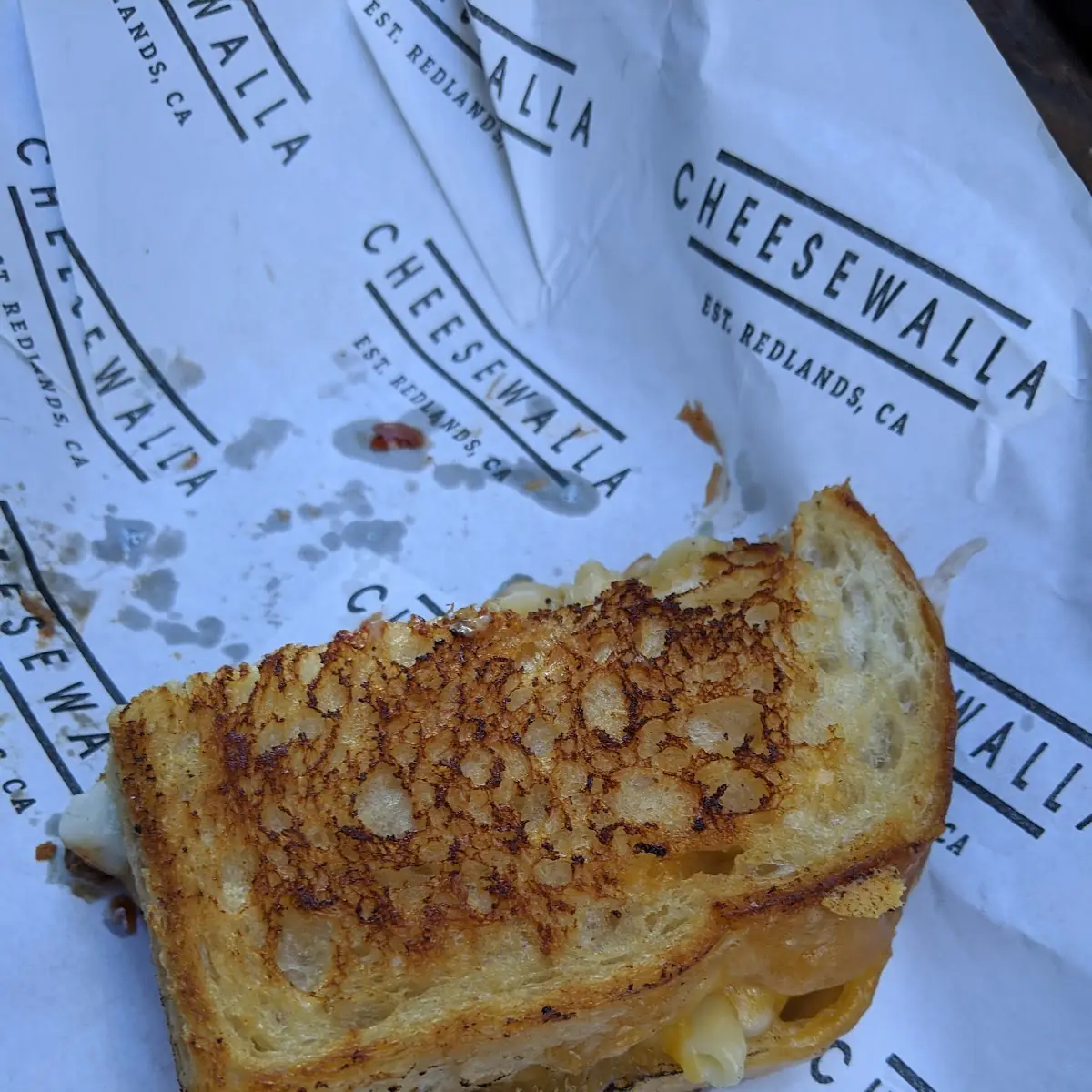 Mac and Cheese with Pulled Pork Sandwich