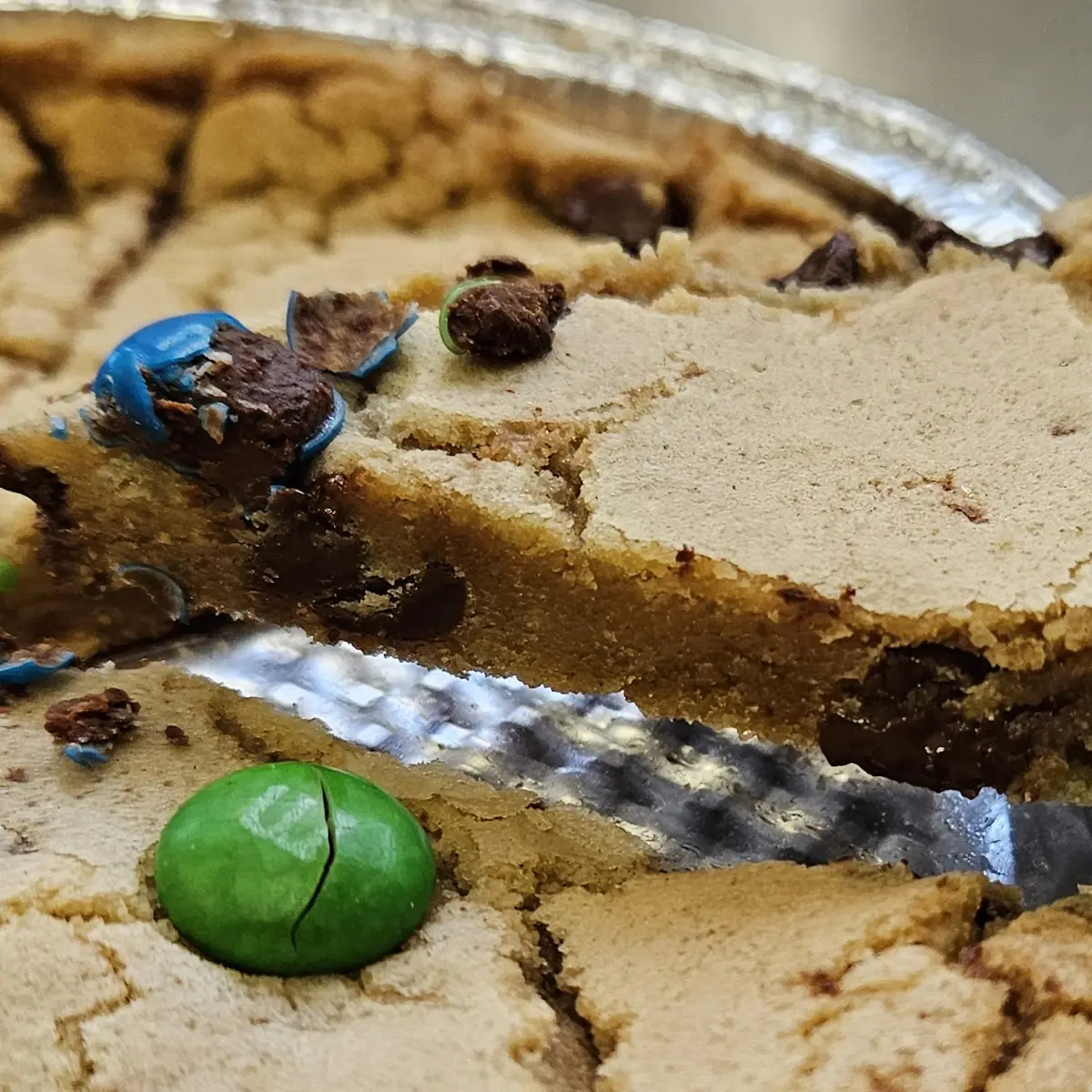 M&M Pizza Cookie