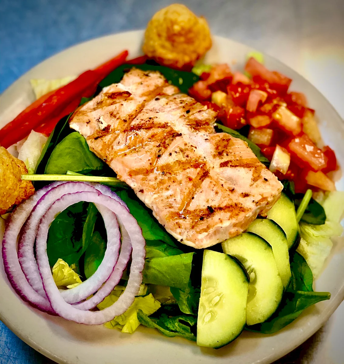 Grilled Salmon Salad