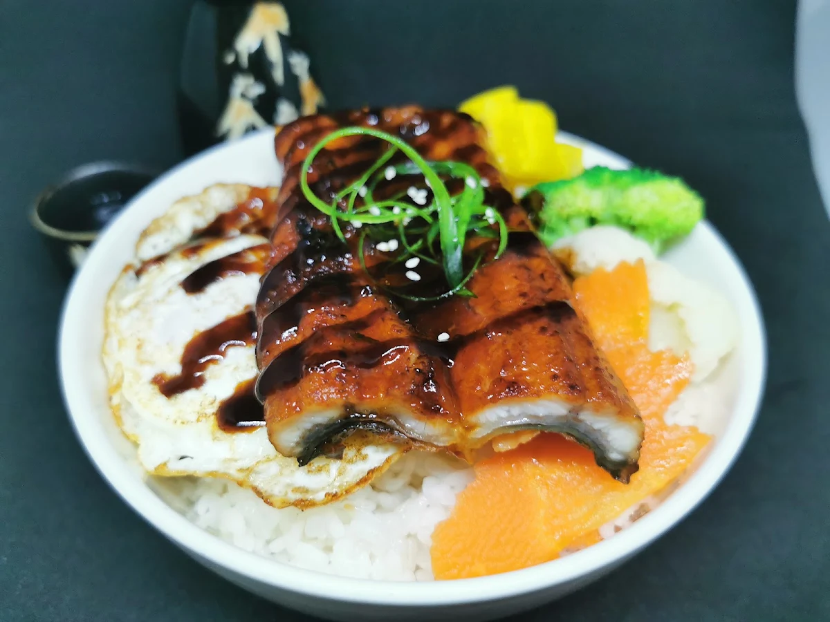 Teriyaki Salmon Don, Sushi and dumpling Hub