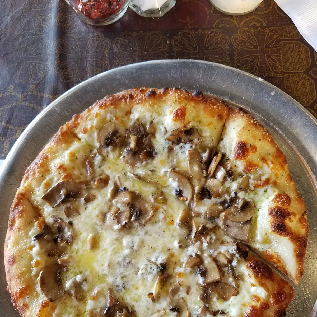 Chessey Garlic Bread with Mushrooms