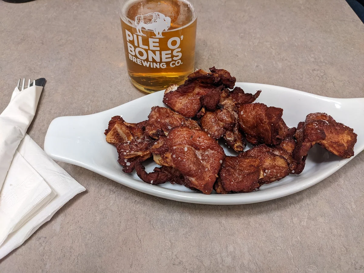Sweet and Sticky Wings, Bud's BBQ