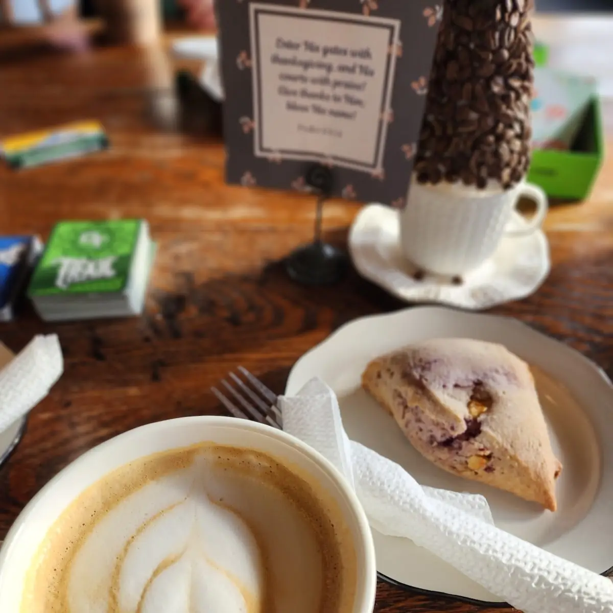 White Chocolate Raspberry Scone Caramanilla