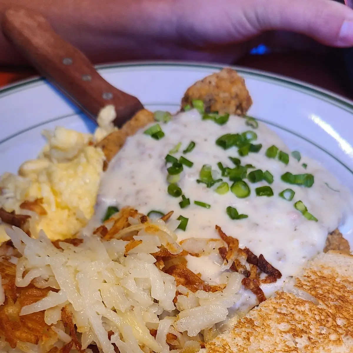 Biscuits & Gravy 2 Eggs Hash Browns