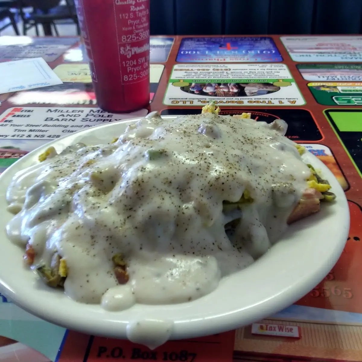 Large Biscuits & Gravy