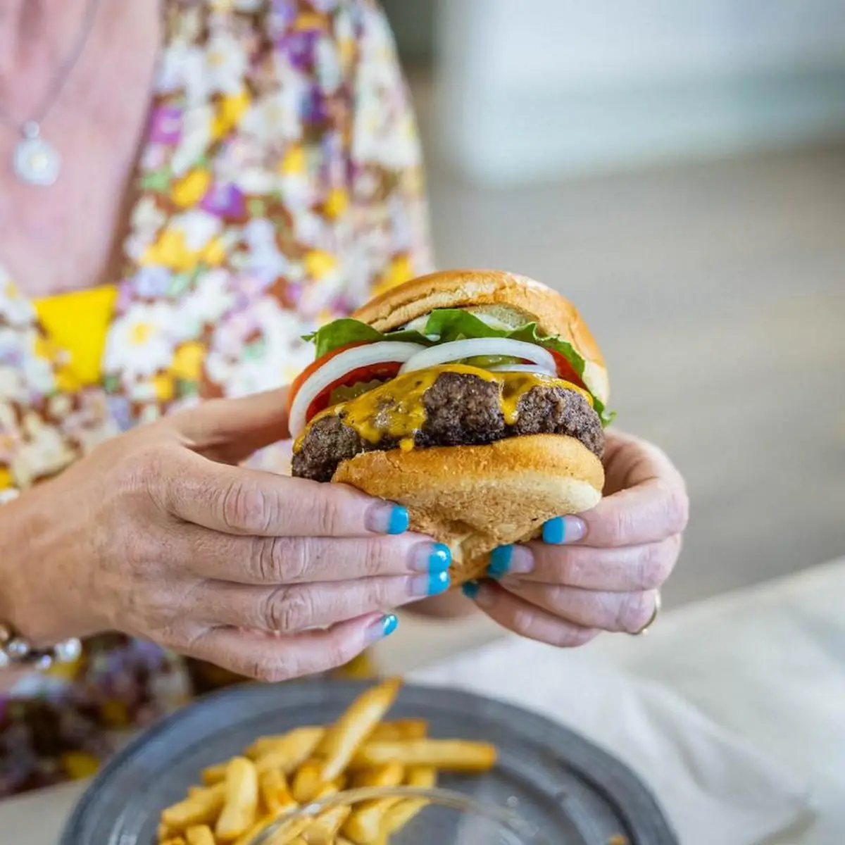 Christina's Classic Cheeseburger