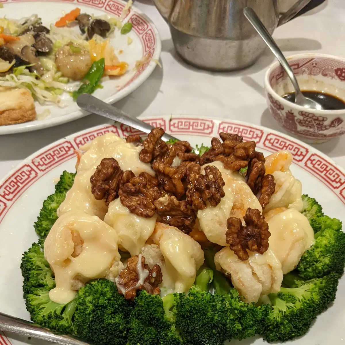 Walnut Shrimp with Creamy Sauce