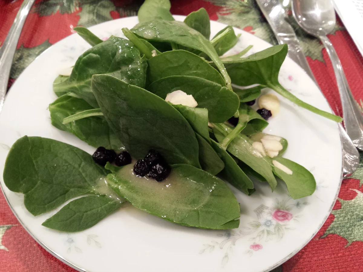 Blueberry Spinach Salad with Almonds