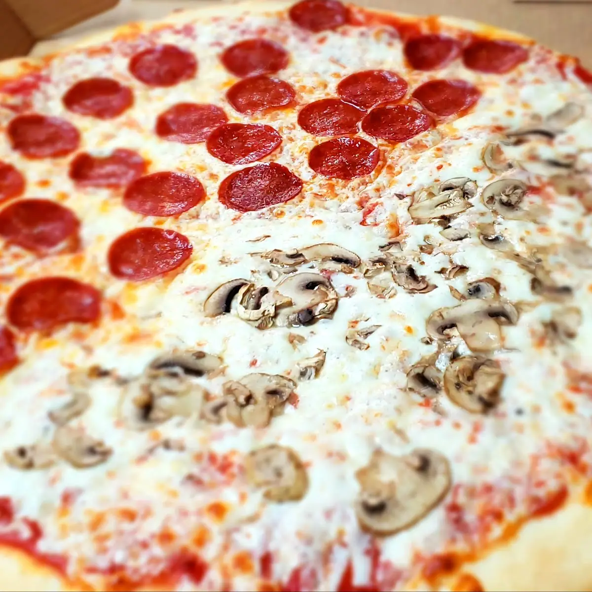 Large 1 2 Pepperoni & 1 2 Mushroom Pizza