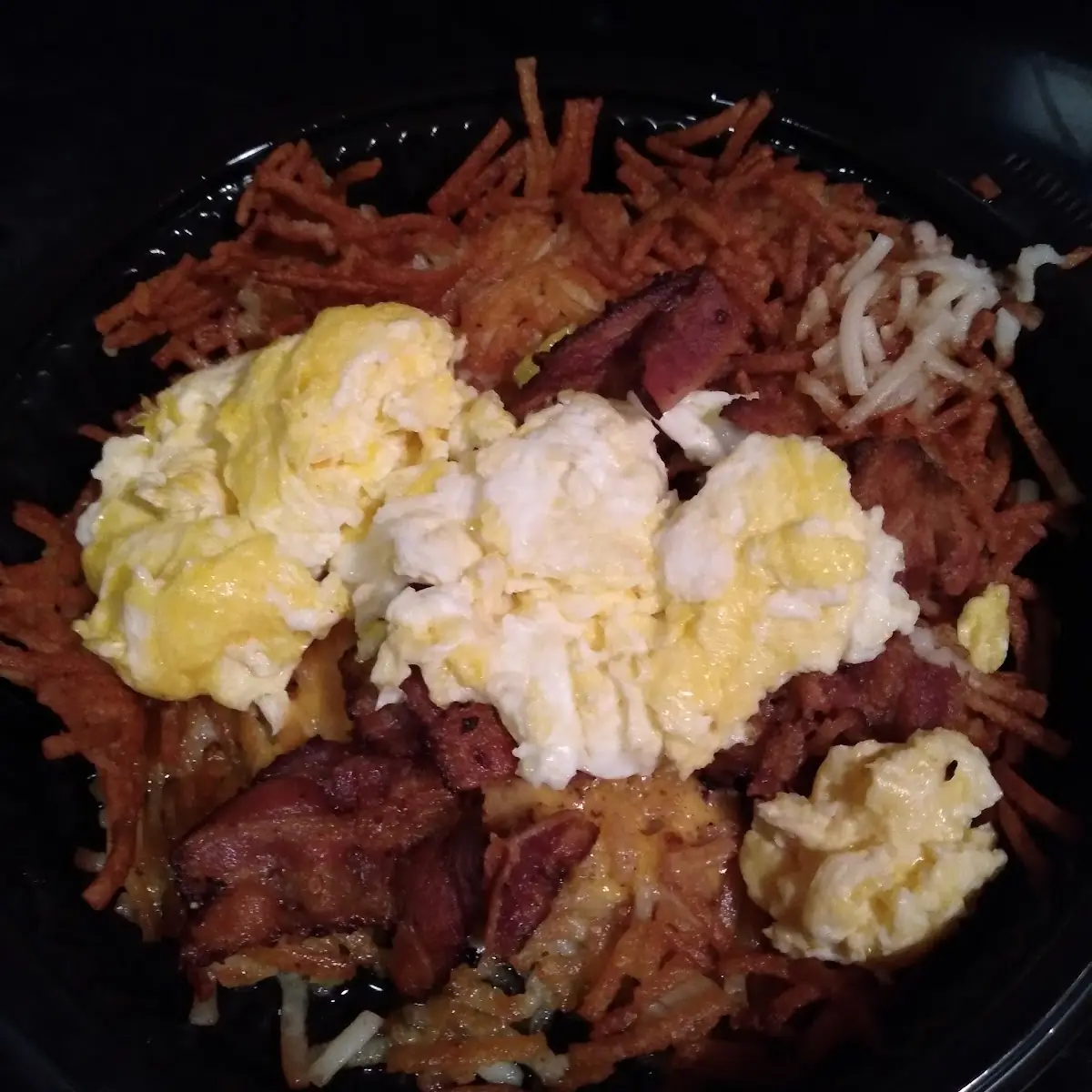 Xtra Crispy Hash Brown Bowl w Bacon and Eggs