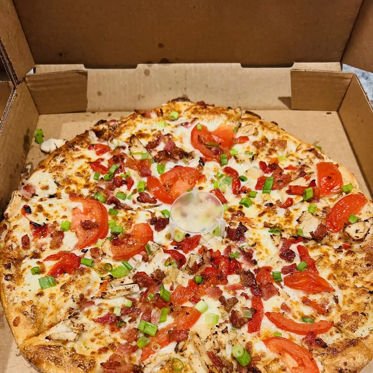 Garlic Chicken Pizza