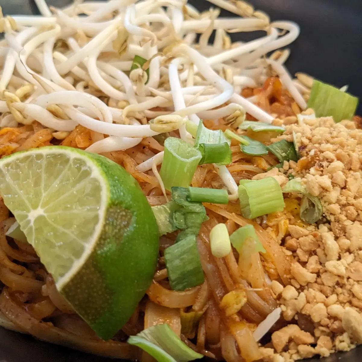 V Pad Thai