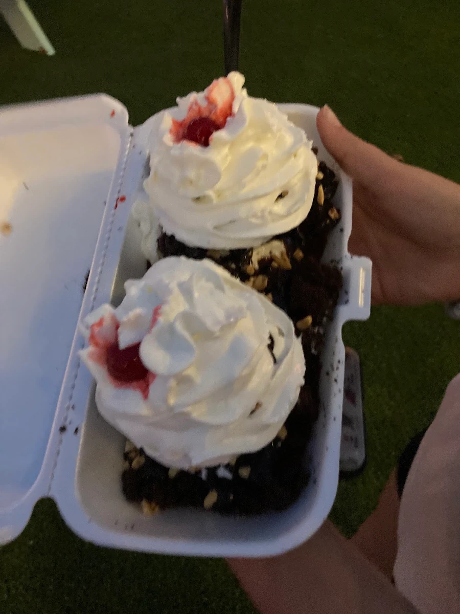 Brownie Sundae