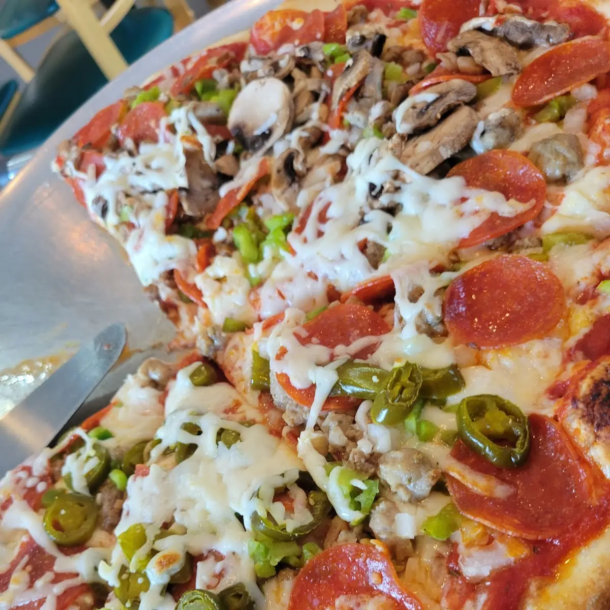 Deluxe Pizza