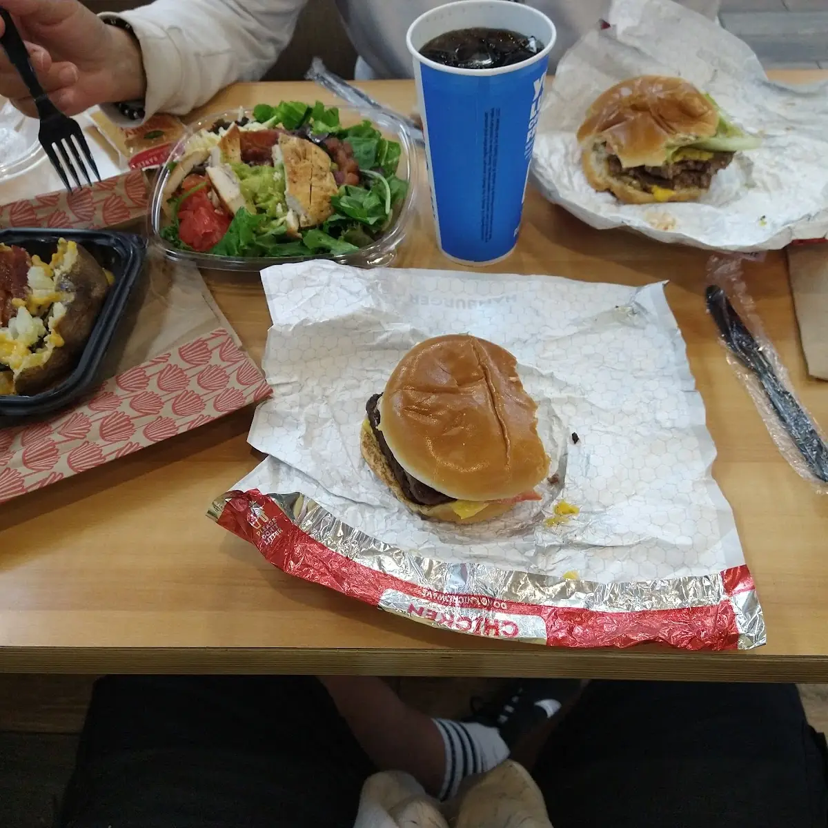 Papa Asada Con Chedar Y Panceta