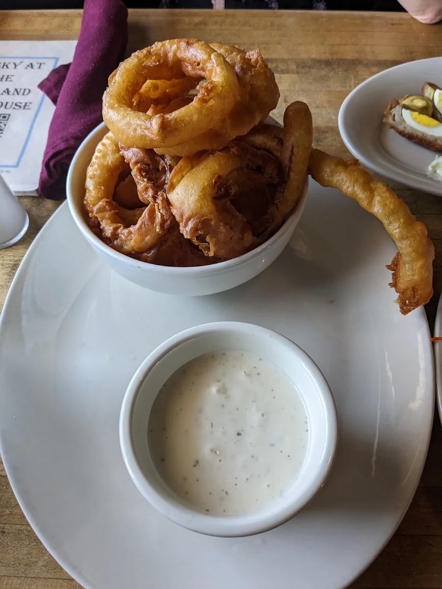 Black & Tan Onion Rings