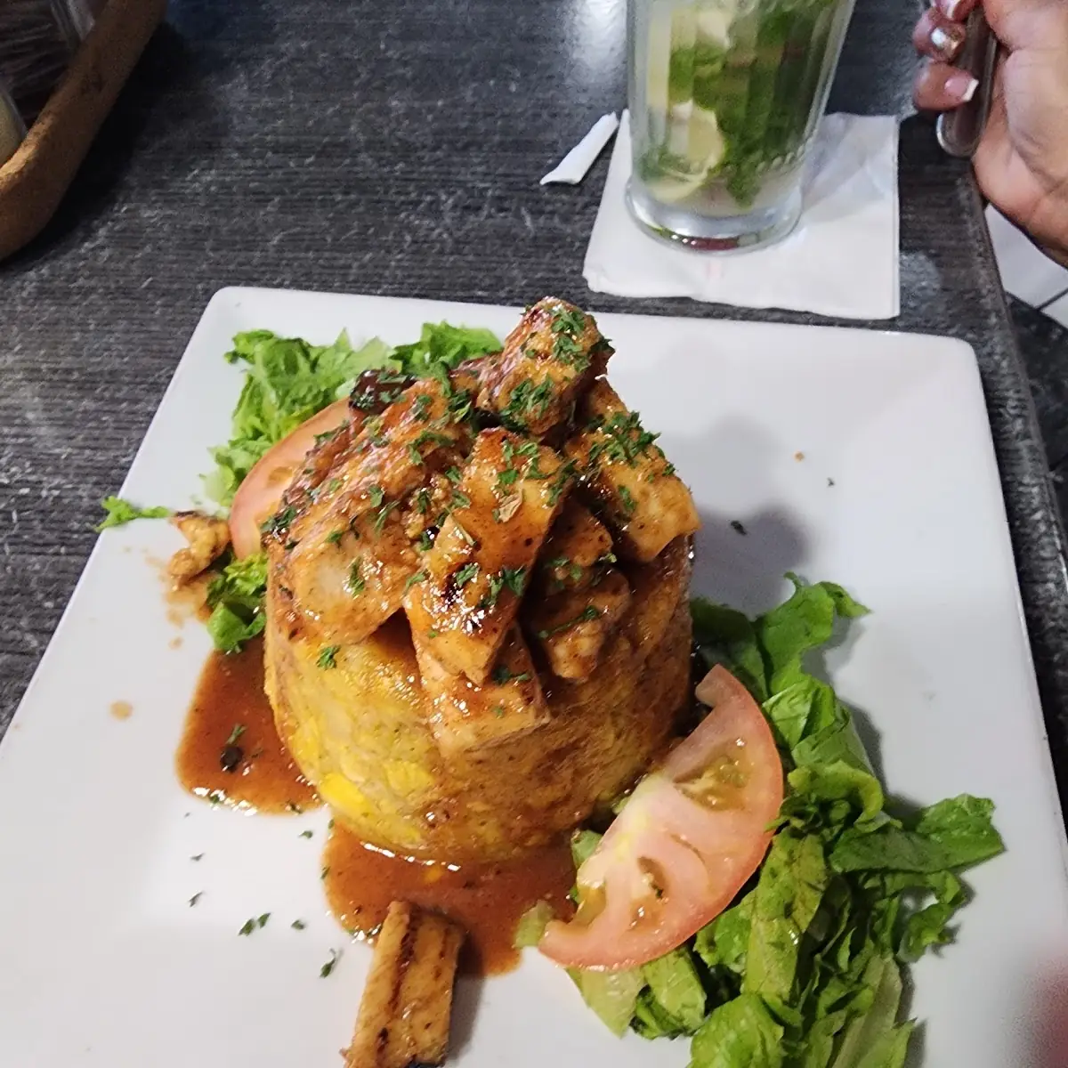 Mofongo Relleno de Pollo Con Salsa de Guayaba
