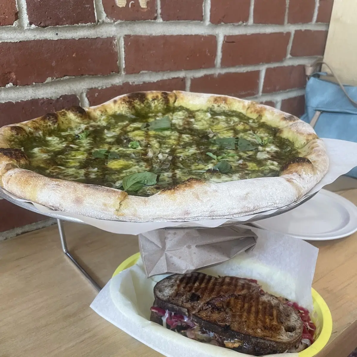 Pesto Pizza