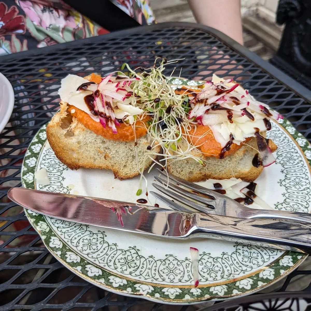 Red Pepper Hummus Bruschetta