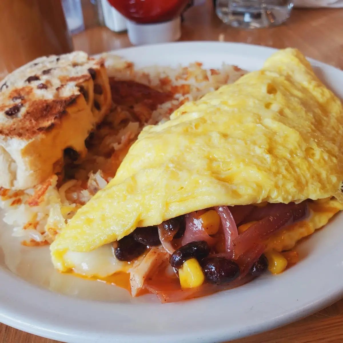 BBQ Chicken Omelet w Rasin Bread