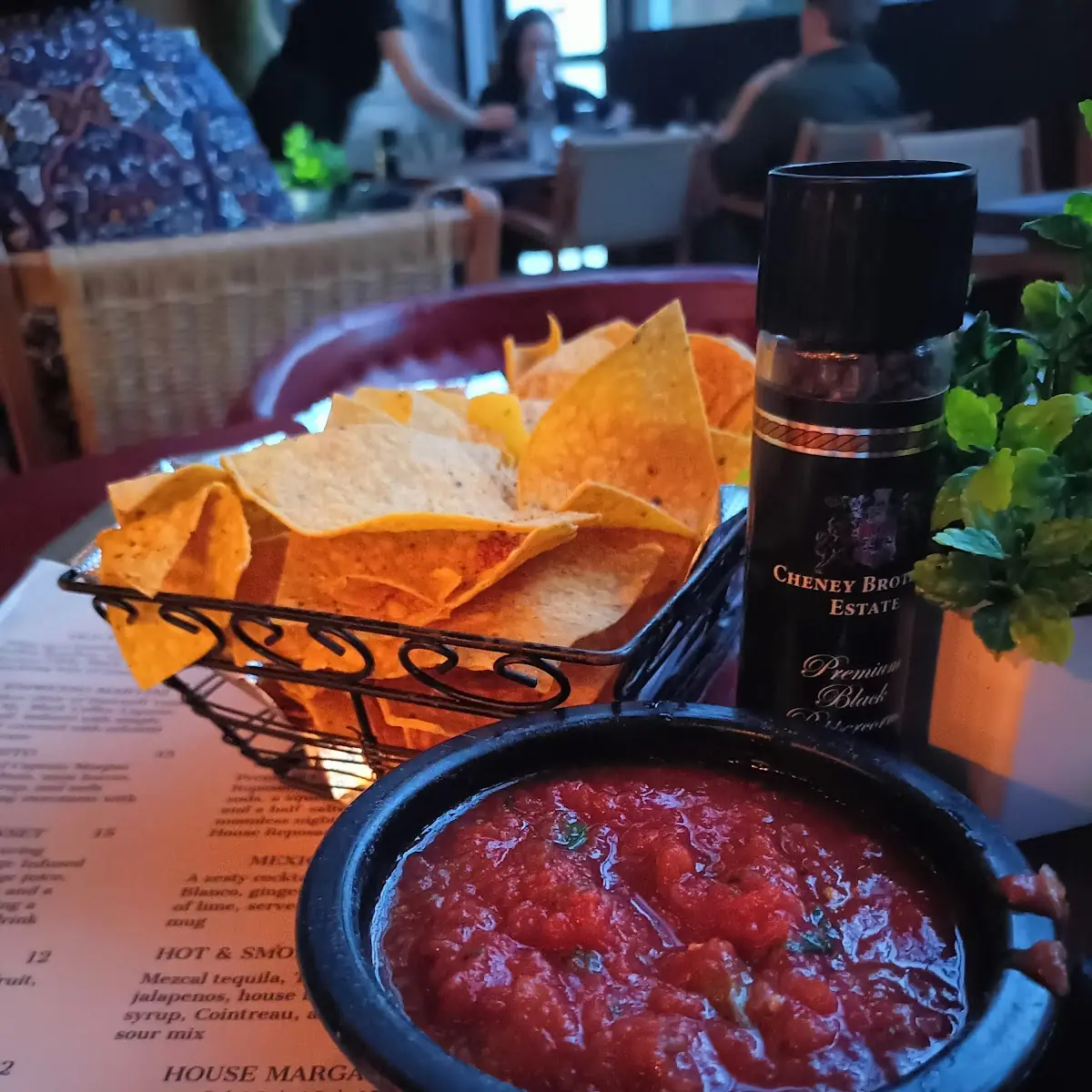 Chips & Queso