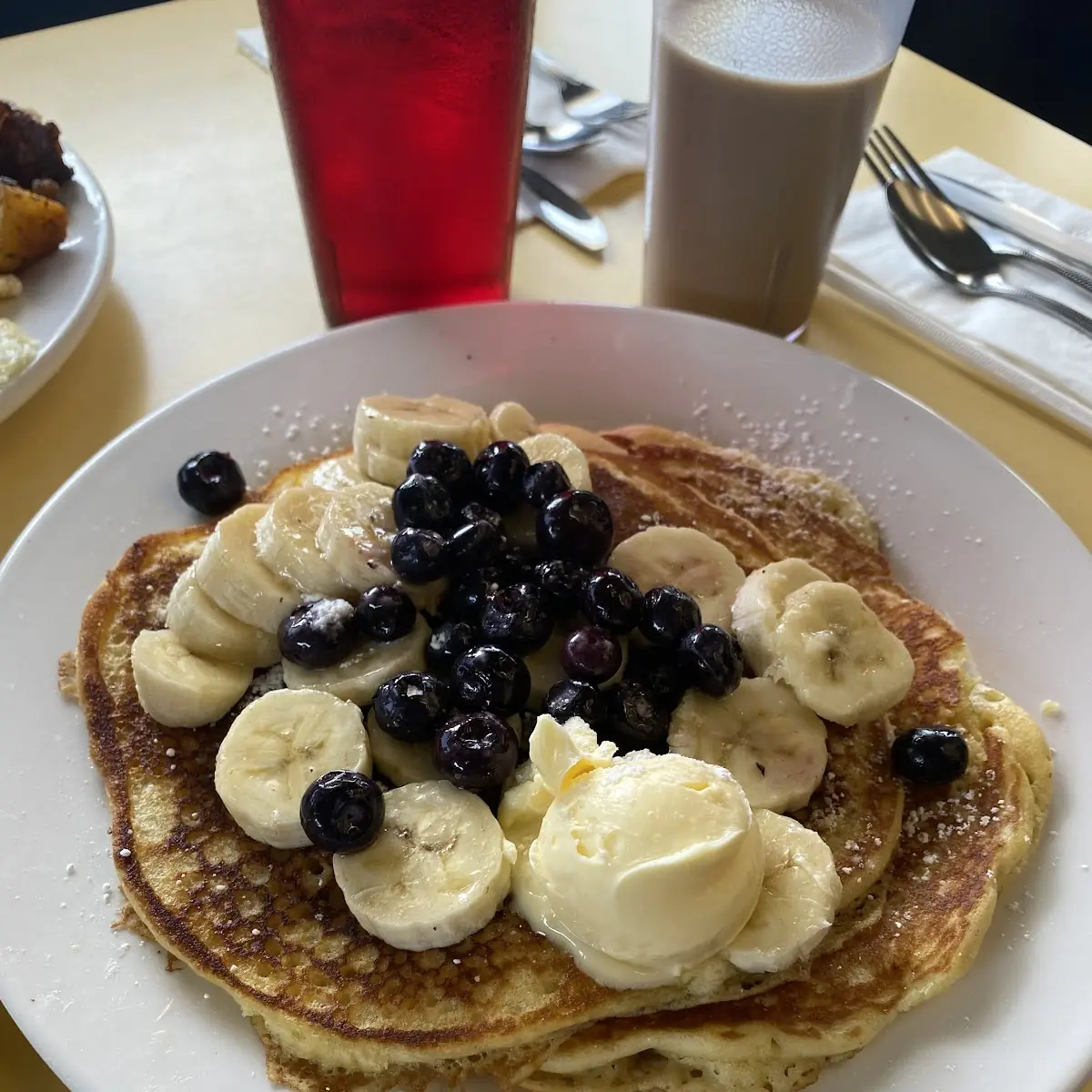 Short stack Cinn Apple pancakes