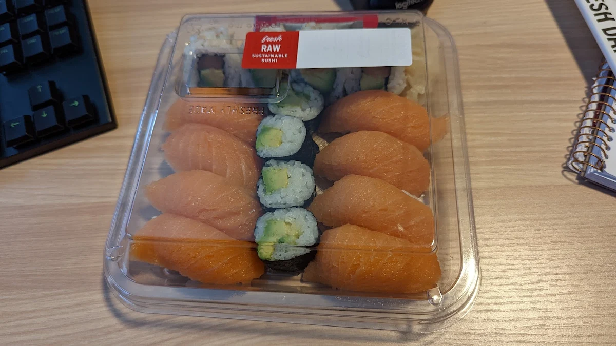 PC Salmon Nigiri