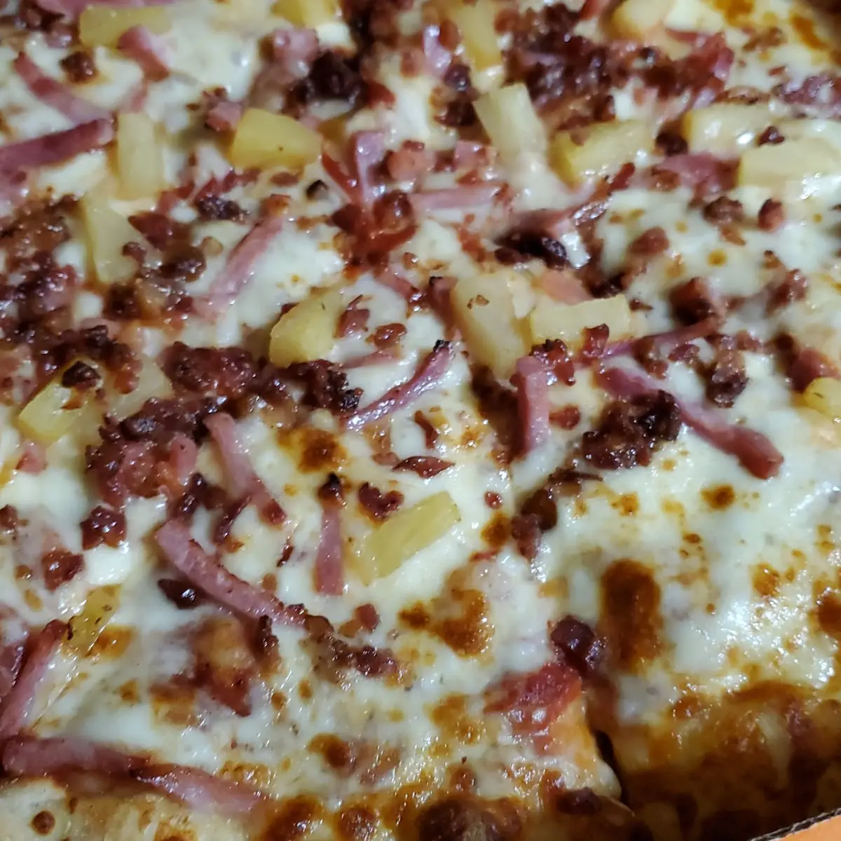 Hawaiian Pizza