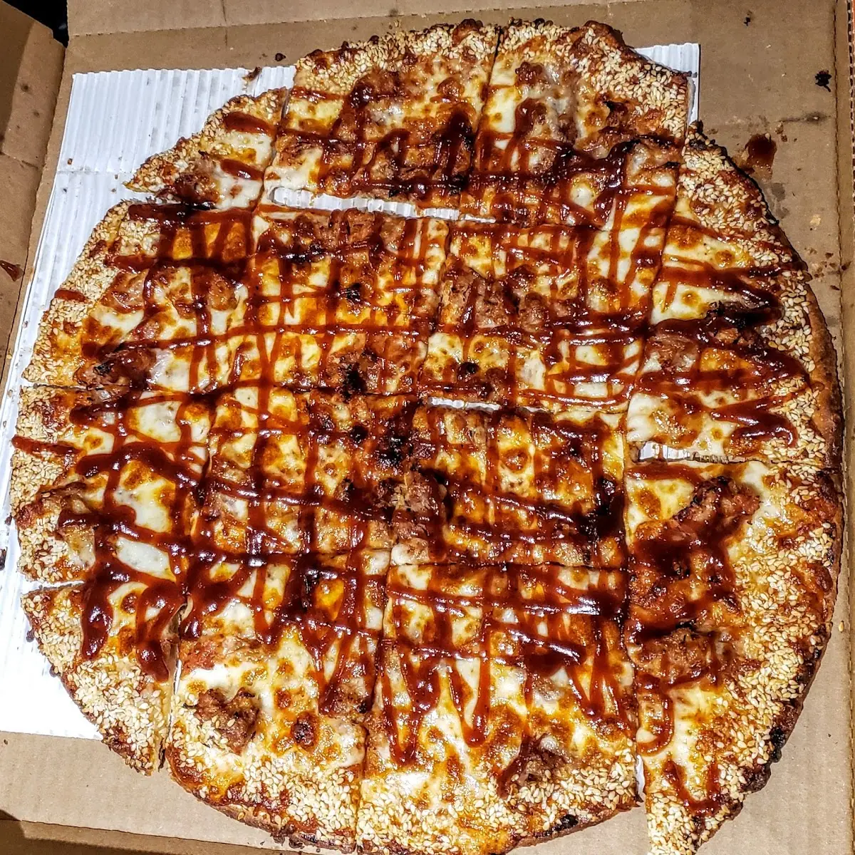 Large Pulled Pork Pizza with Sesame Seed Crust